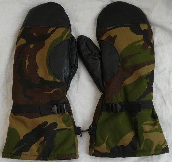Handschoenen Gvt, Winter Gevoerd, Camo, maat 8, KL, 1991.(1), Ophalen of Verzenden, Landmacht, Nederland, Kleding of Schoenen