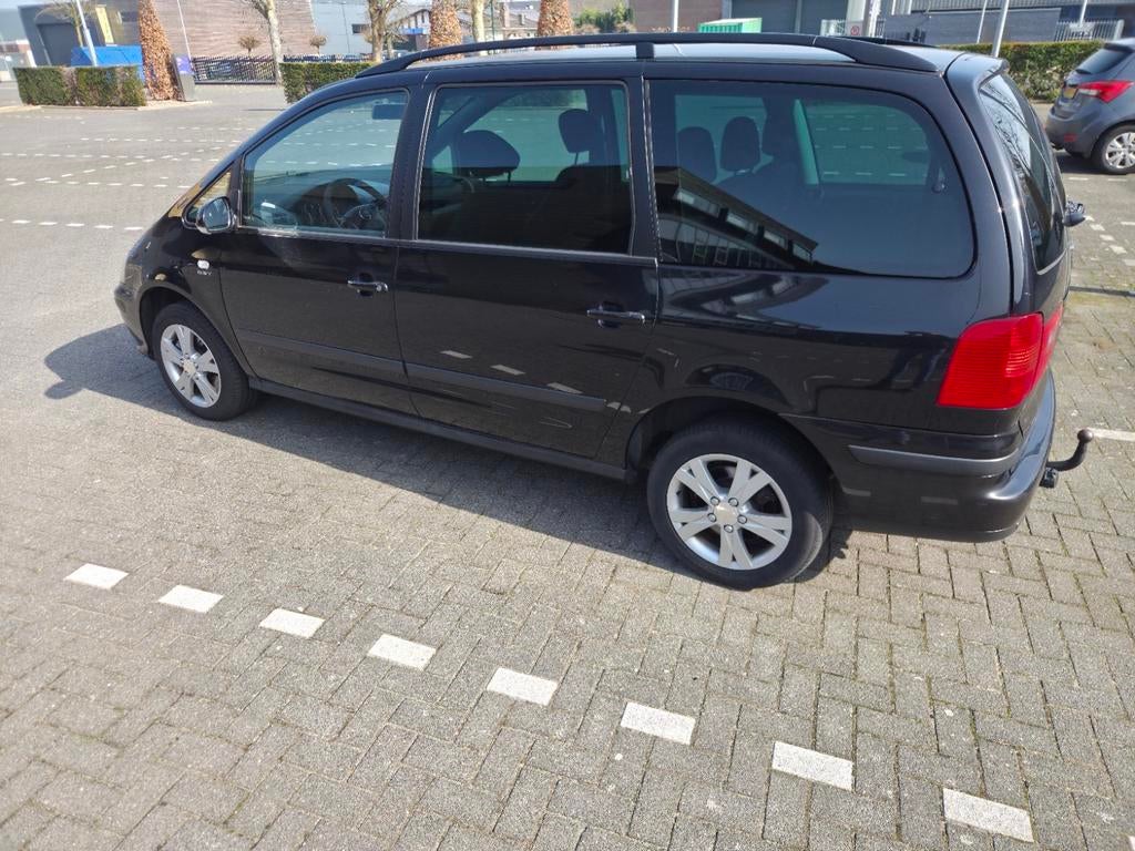 Seat Alhambra 1.8 20V 110KW 2009 Zwart, Auto's, Seat, Voorwielaandrijving, Stof, 4 cilinders, 7 stoelen