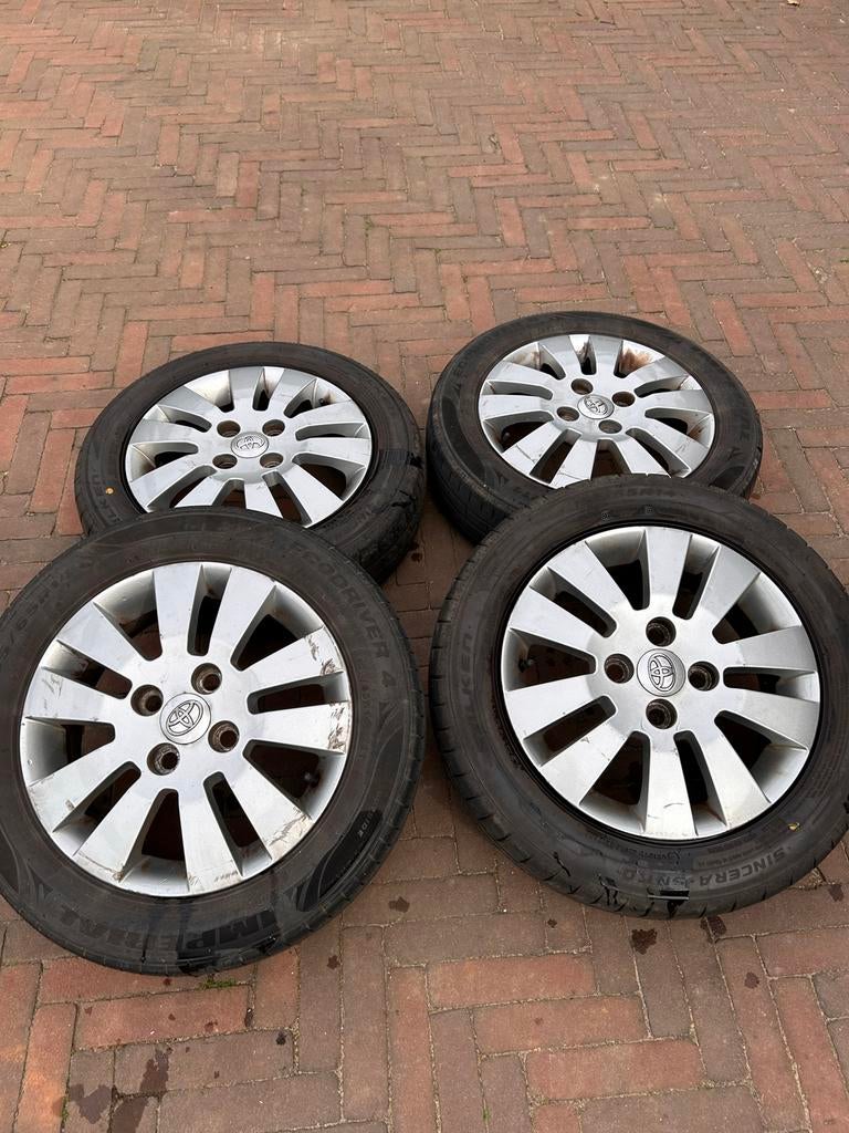 Velgen met banden voor Toyota Aygo, Citroën C1, Peugeot 108, Auto-onderdelen, Banden en Velgen, Banden en Velgen, Zomerbanden