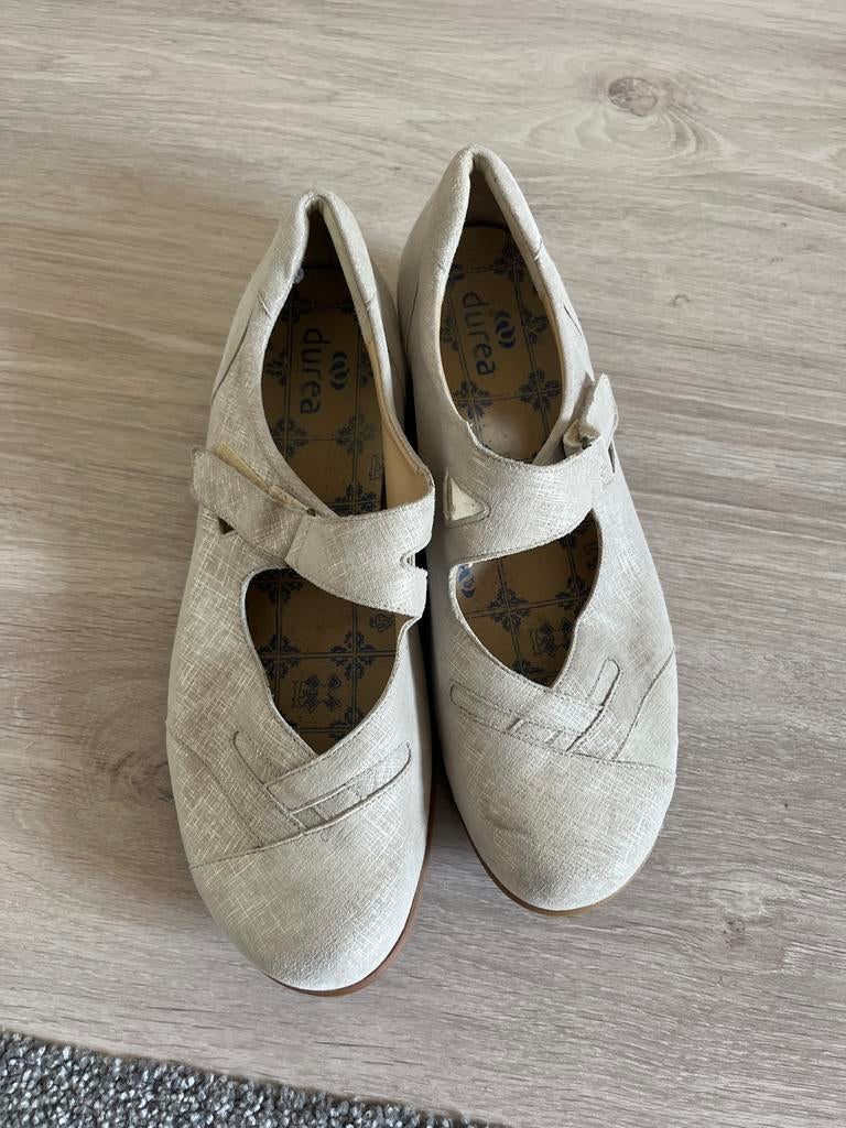 Durea schoenen maat 42/8 breedte K, Kleding | Dames, Schoenen, Schoenen met lage hakken, Beige, Ophalen of Verzenden, Zo goed als nieuw