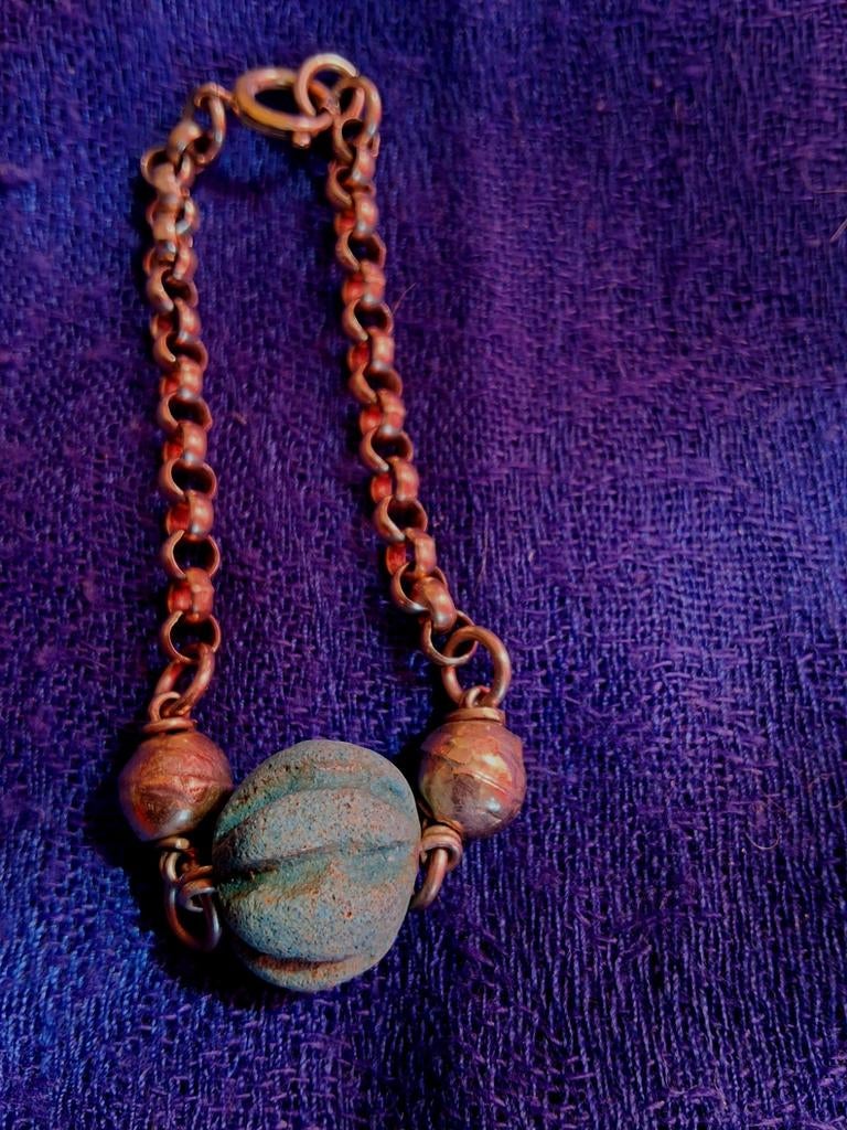 Antieke Griekse Armband met Keramische Meloenkraal, Ophalen of Verzenden, Zilver