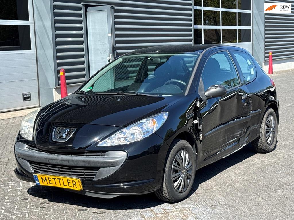 Peugeot 206 + 1.1 XR, trekhaak, Auto's, Peugeot, Voorwielaandrijving, Gebruikt, 60 pk, Origineel Nederlands
