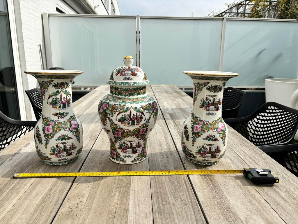 3 mooie Chinese vazen, Ophalen