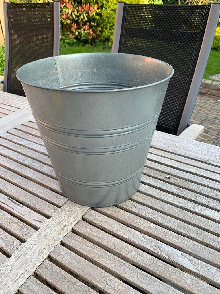 Zinken emmer, hoog:26, doorsnede 26 cm, Tuin en Terras, Bloembakken en Plantenbakken, Ophalen of Verzenden, Zo goed als nieuw