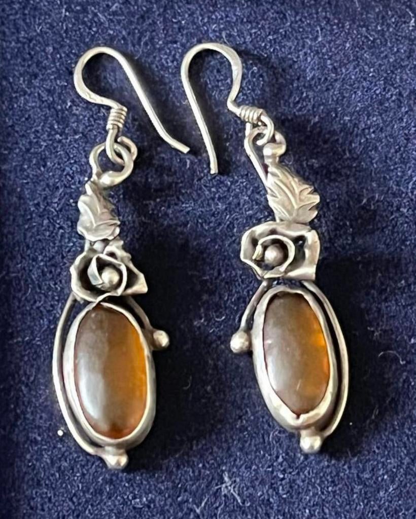 Vintage zilveren oorbellen met Barnsteen, Sieraden, Tassen en Uiterlijk, Antieke sieraden, Ophalen of Verzenden, Zilver, Oorbellen