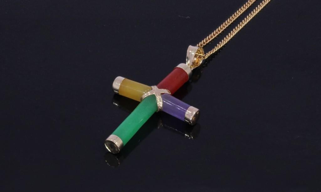 Jade kruis 14k gouden ketting hanger fraai kleurrijk, Voordeelsieraden, Verzenden, Zo goed als nieuw, Info@voordeelsieraden.nl