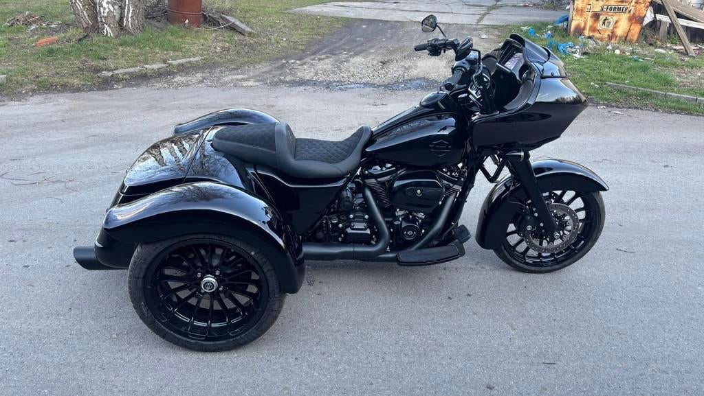 Harley Davidson FLTRT Road Glide 3 trike CUSTOM BLACK EDITIO, Motoren, Motoren | Harley-Davidson, Traction Control, Bedrijf, Meer dan 35 kW
