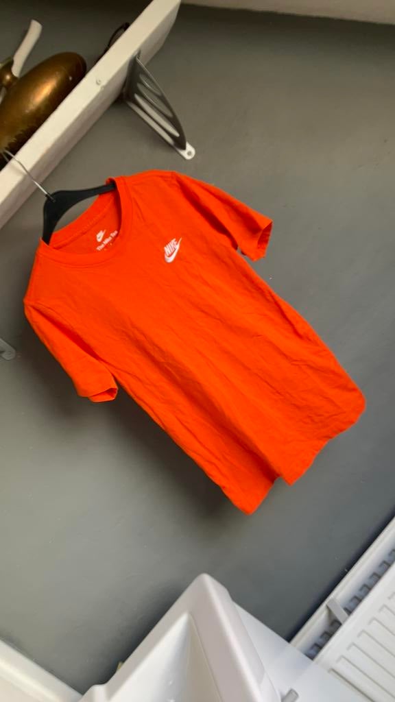 Shirt nike, Kinderen en Baby's, Kinderkleding | Maat 134, Ophalen of Verzenden, Zo goed als nieuw, Jongen of Meisje, Shirt of Longsleeve