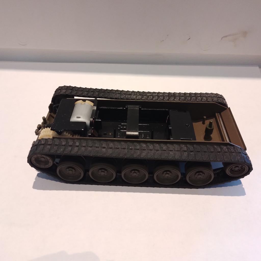 tamiya tank zelfrijdend, Hobby en Vrije tijd, Modelauto's | 1:50, Ophalen of Verzenden, Nieuw, Bus of Vrachtwagen, Tekno