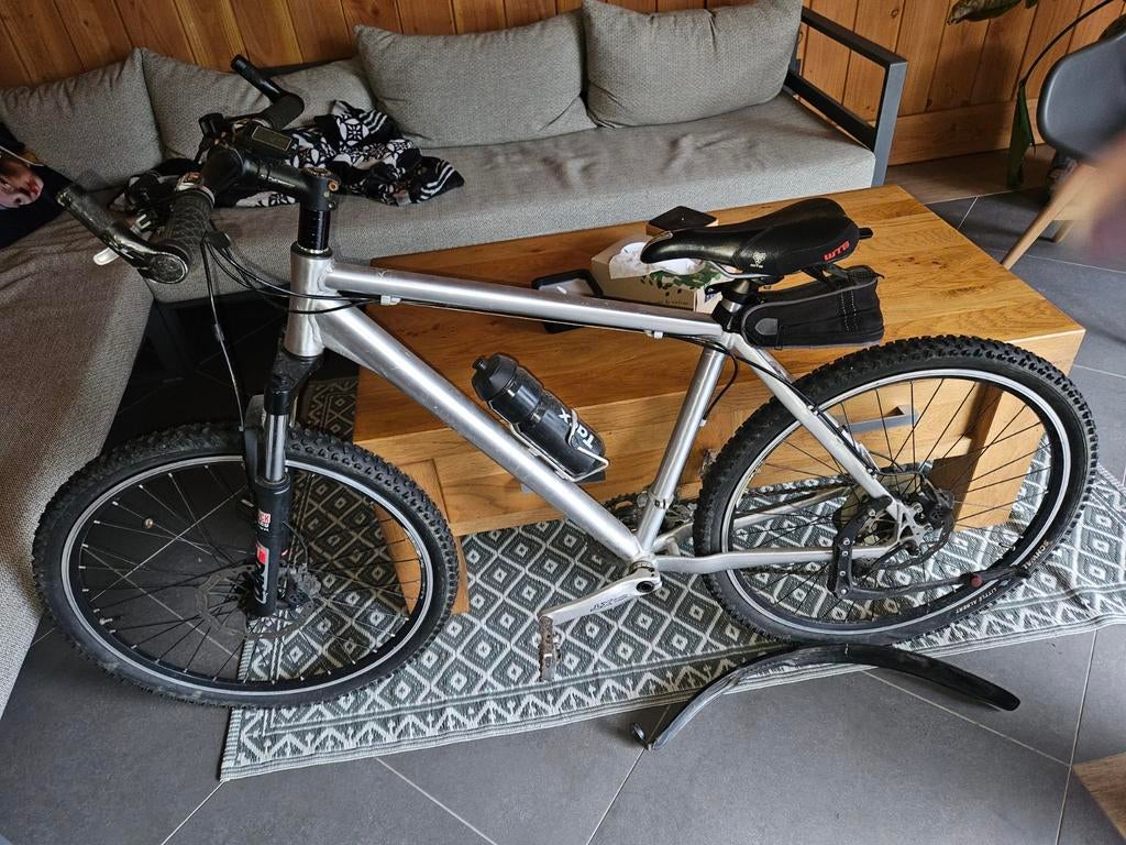 Mountain bike met gebreken 26inch, Fietsen en Brommers, Elektrische fietsen, Ophalen, Gebruikt, Overige merken