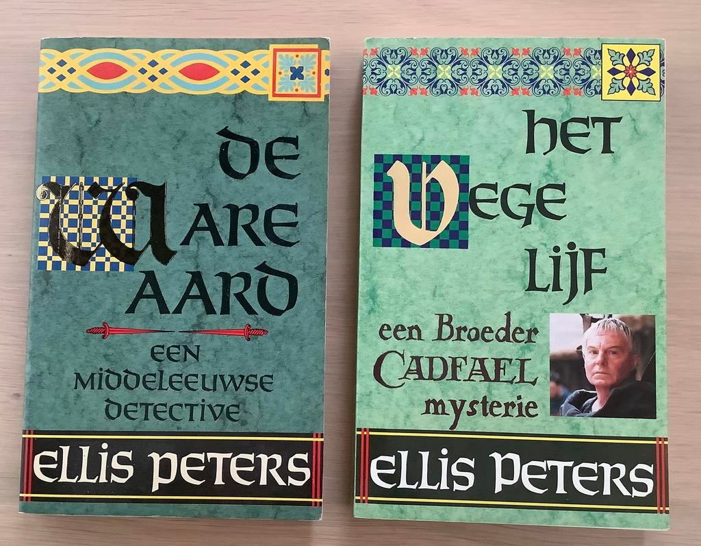 De ware aard & Het vege lijf - Br.Cadfael mysterie -E.Peters, Boeken, Ophalen of Verzenden, Gelezen, Ellis Peters