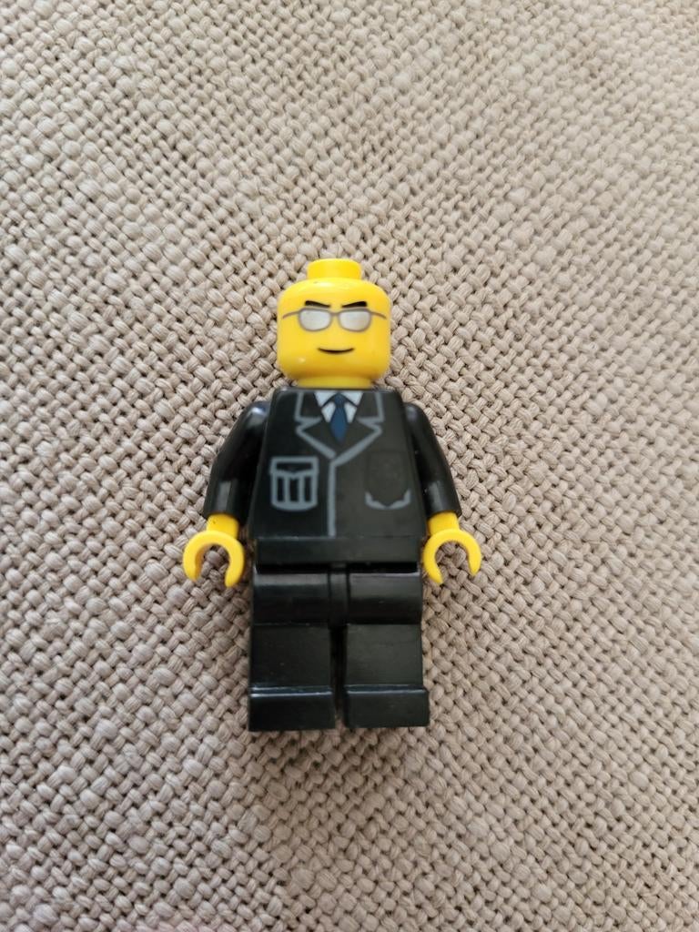 Lego minifiguur met bril en pak, Ophalen of Verzenden
