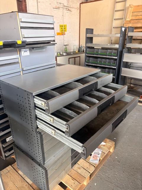 BOTT ladeblok (voorraad 10 stuks)(2544) €150, Ophalen, Zo goed als nieuw