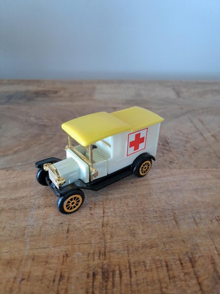 Ford model "t" 1912 "rode kruis", Gebruikt, Auto, Ophalen of Verzenden, N.b