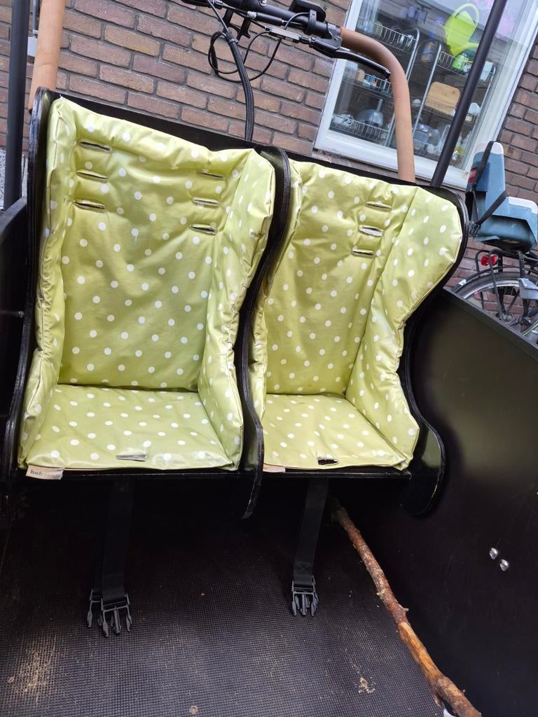 Gezellig voorin de bak! Bankje voor Troy bakfiets mét ku, Ophalen, Gebruikt, 1 kind