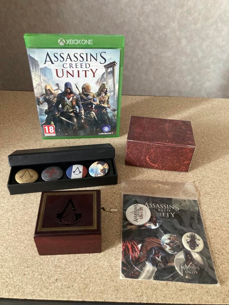 Assassins creed Unity xbox one met exclusieve buttons, Spelcomputers en Games, Games | Xbox One, Avontuur en Actie, Vanaf 18 jaar