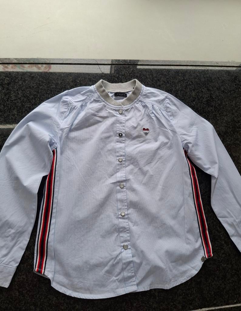 IKKS blousje in hele goede staat. Dit blousje kan zeker nog, Kinderen en Baby's, Kinderkleding | Maat 128, Overhemd of Blouse