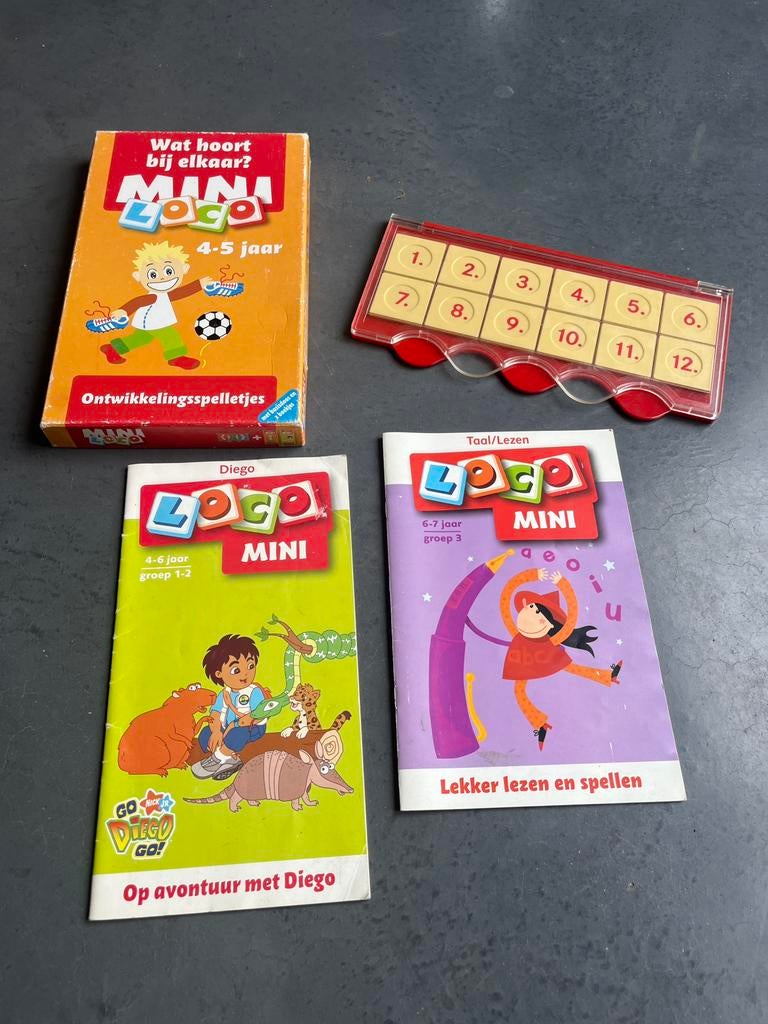 Mini loco met 2 boekjes, Verzamelen, Ophalen of Verzenden, Gebruikt, Speelkaart(en)