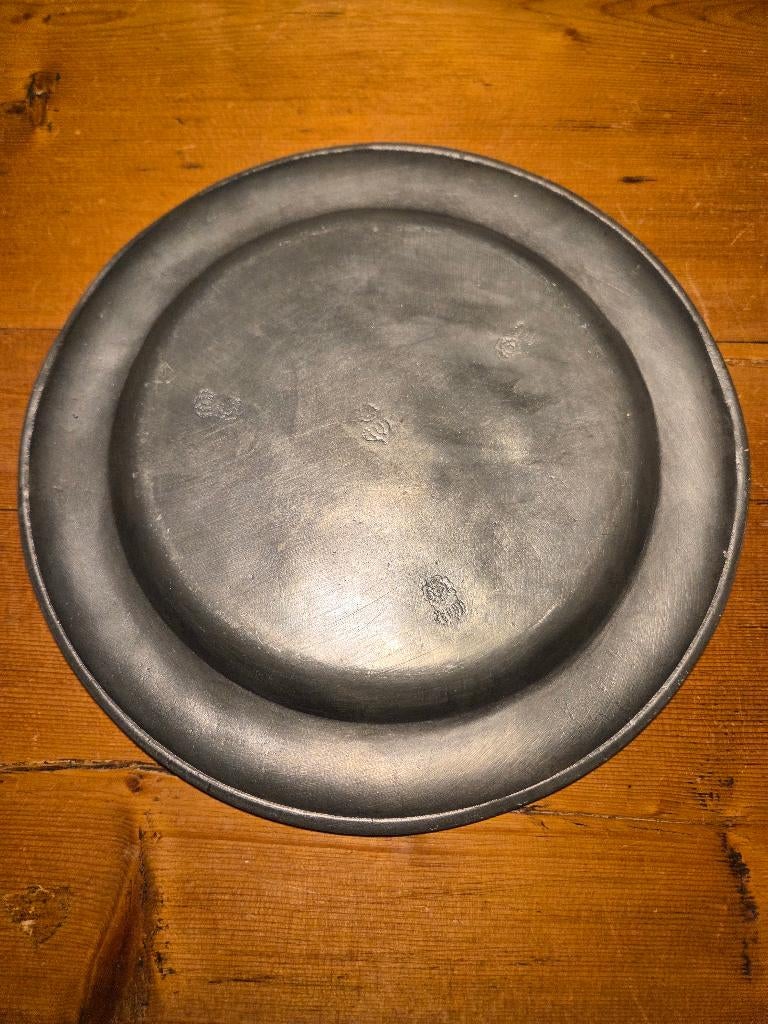 Uniek tinnen bord IGH, Antiek en Kunst, Antiek | Tin, Ophalen of Verzenden