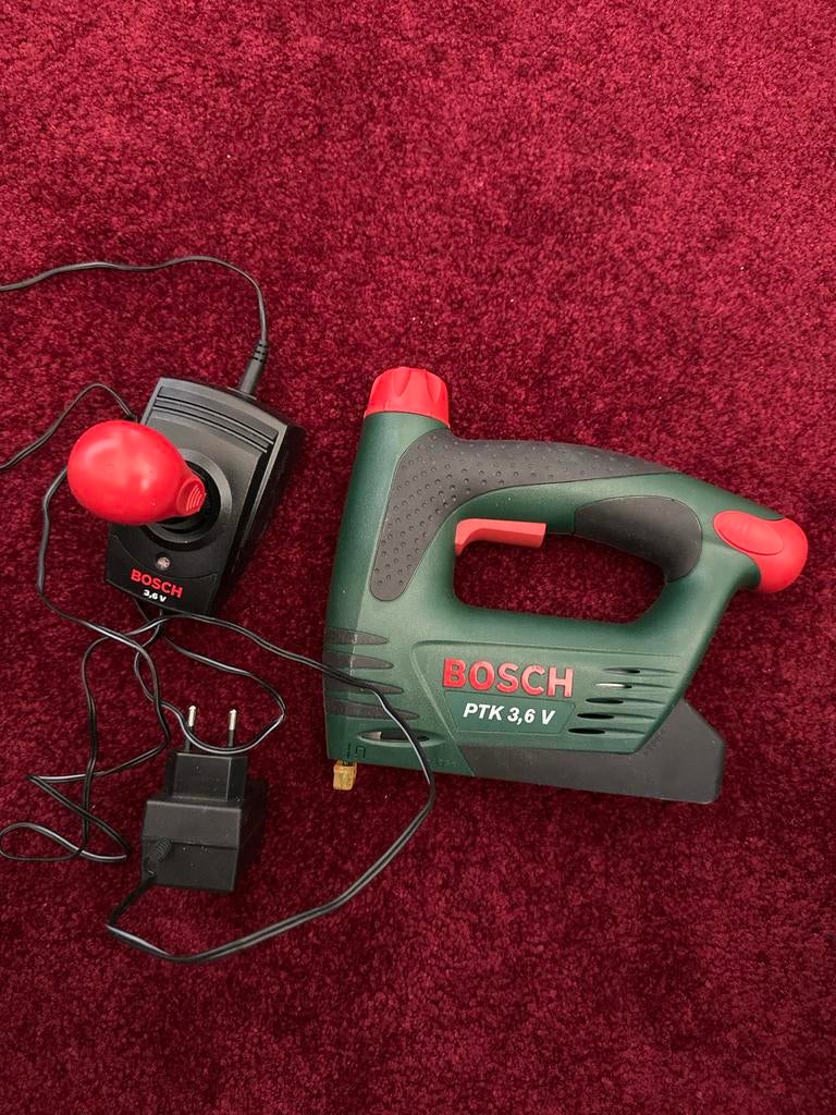 Bosch nietmachine PTK 3,6 V met lader en twee accu's, Ophalen of Verzenden, Nieuw