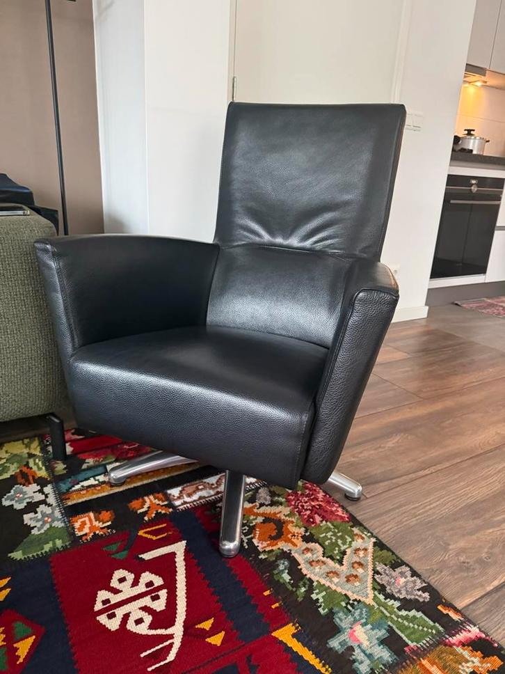 Comfortabele fauteuil van kalfsleer - Zwart, Huis en Inrichting, Fauteuils, Gebruikt, Leer, 75 tot 100 cm, Ophalen