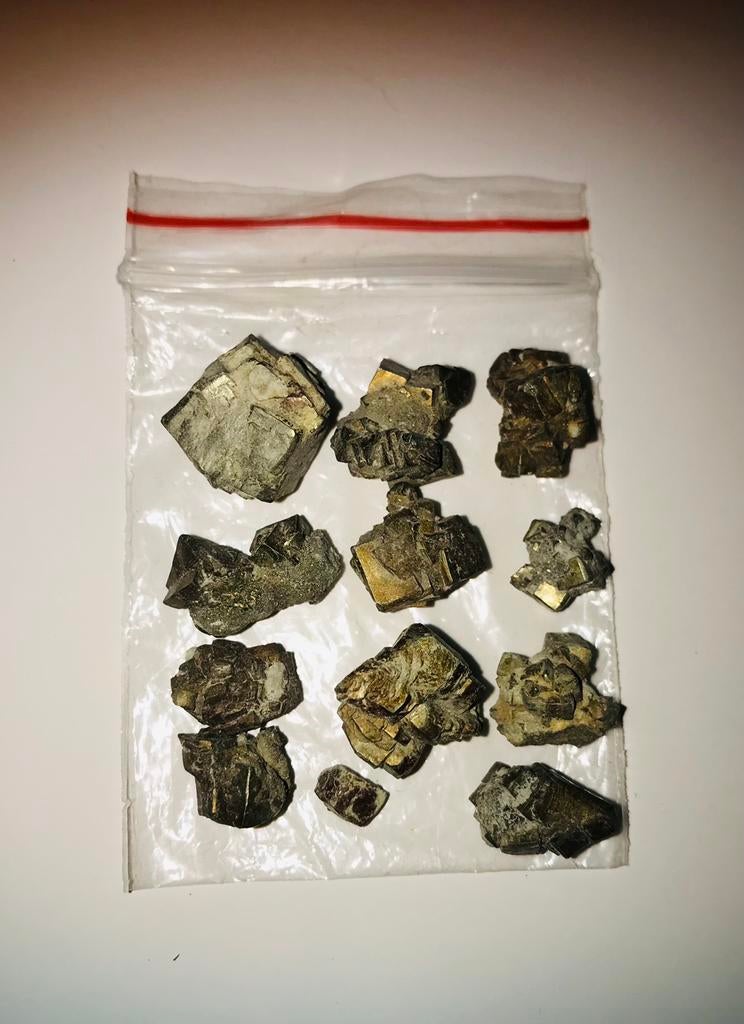 Pyriet in zakje., Ophalen of Verzenden, Mineraal