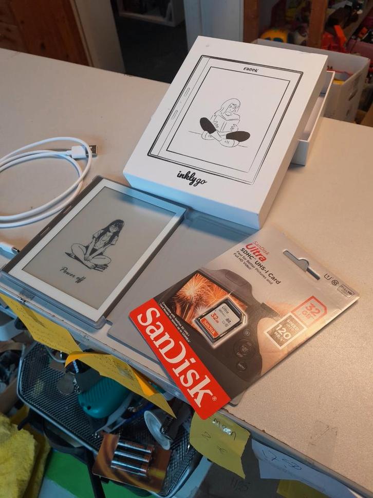 Inklygo Ebook Reader - Nieuw in doos, Computers en Software, E-readers, Nieuw, 6 inch of minder, 4 GB of minder, Touchscreen, Uitbreidbaar geheugen