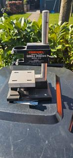 Dremel Moto-Tool Drill Press Model 210, Doe-het-zelf en Verbouw, Gereedschap | Boormachines, Ophalen of Verzenden, Boormachine