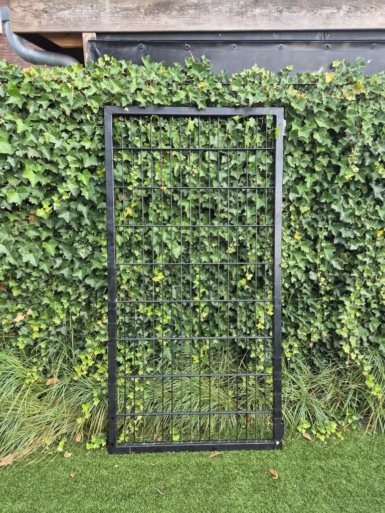 Stalen poortdeur zwart, Tuin en Terras, Tuinhekken en Hekwerk, Ophalen, Zo goed als nieuw, IJzer, Dubbelstaafmat hekwerk