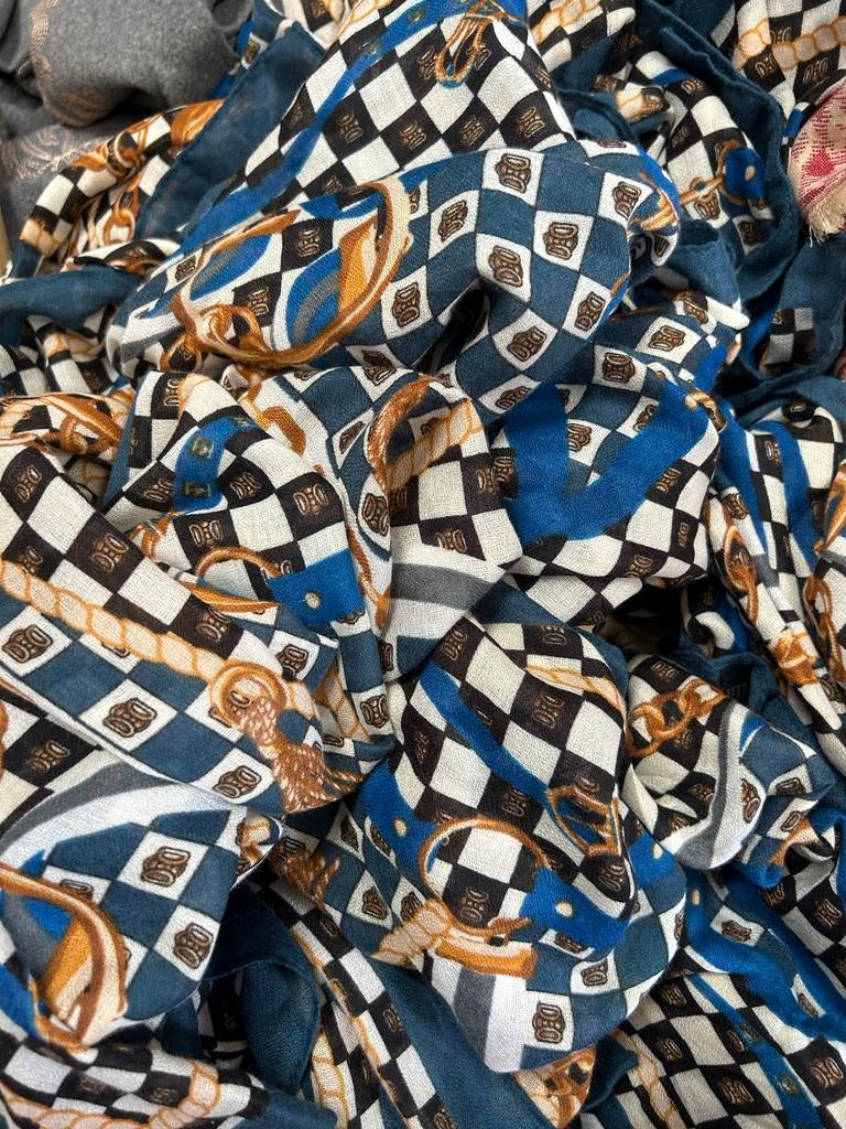 Partij van 1000 nieuwe sjaals - Diverse designs, Kleding | Dames, Mutsen, Sjaals en Handschoenen, Ophalen, Nieuw, Sjaal