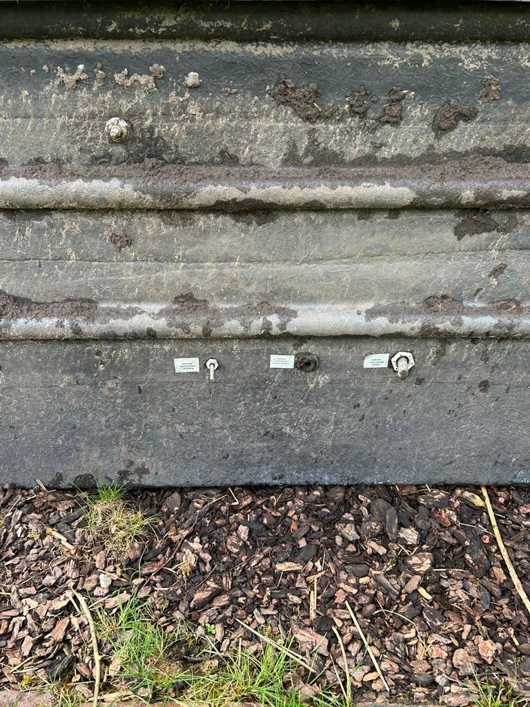 Vijverpompen (2) en uv lamp in pompput, Tuin en Terras, Ophalen, Zo goed als nieuw