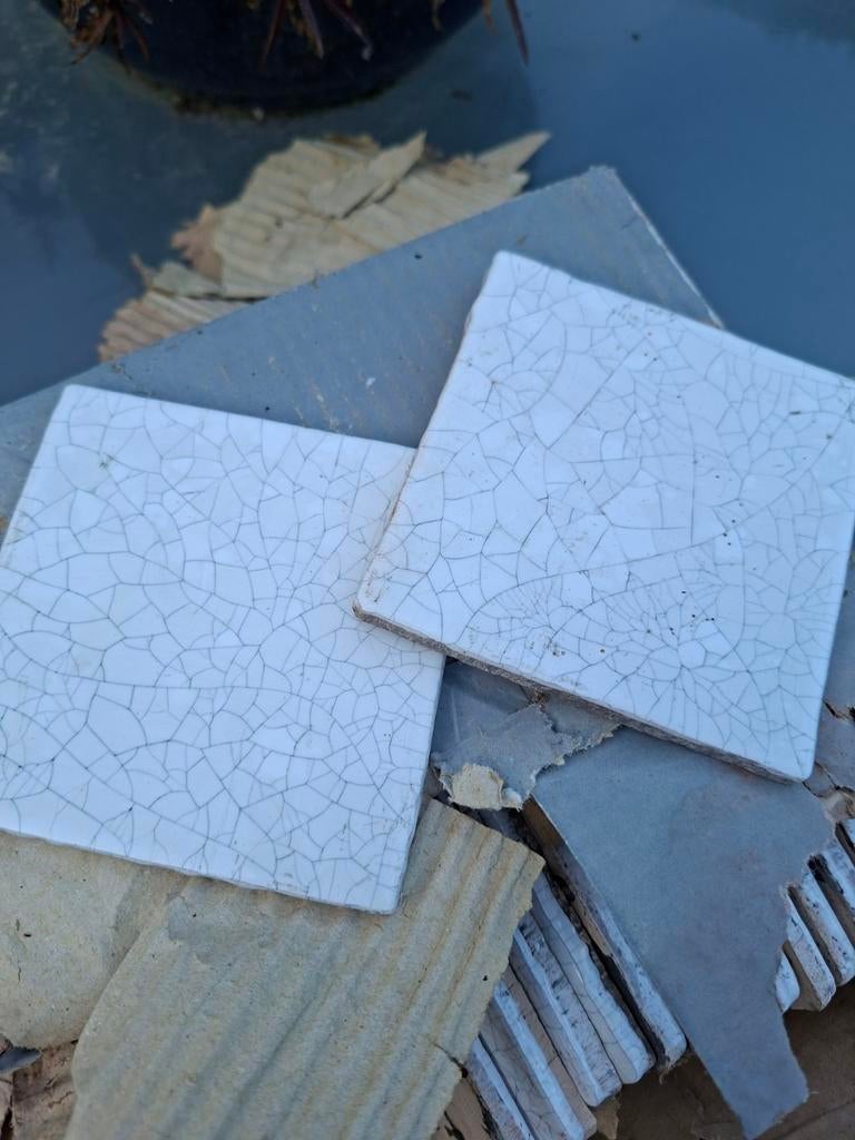 GRATIS 2 m2 kermische tegeltjes 10x10cm, Ophalen, Minder dan 20 cm, Minder dan 20 cm, Minder dan 5 m²