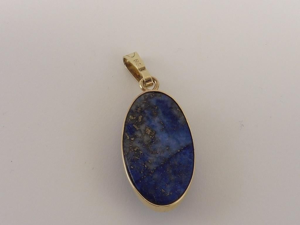 Gouden hanger met lapis lazuli                            L1, Gebruikt, Overige voorstellingen, Blauw, .