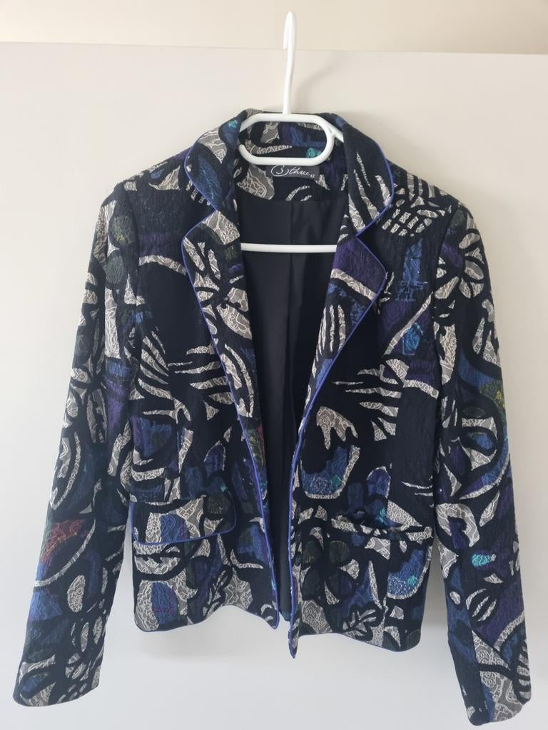Een superleuke vintage achtige blazer van B Three maat 40/42, Kleding | Dames, Jasjes, Kostuums en Pakken, Maat 38/40 (M), Overige kleuren