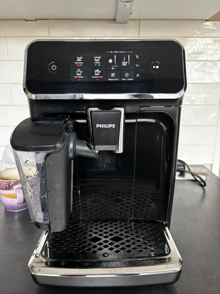 Philips LatteGo 2200 Serie EP2230/10, Ophalen, Afneembaar waterreservoir, Gebruikt, Koffiemachine