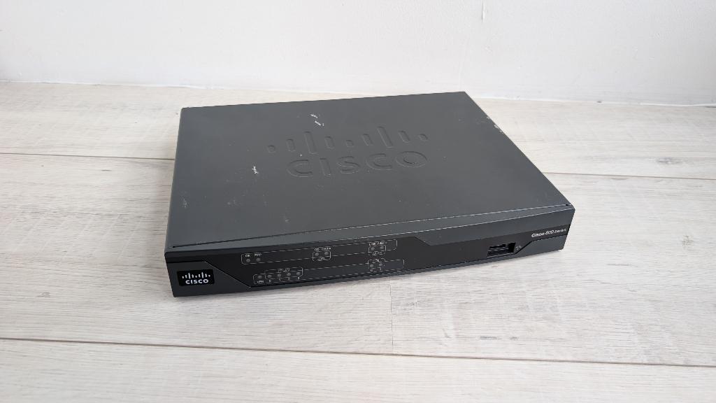 Cisco 887VA-M Modem Router, Ophalen of Verzenden, Gebruikt, Router met modem, Cisco