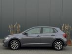 Volkswagen Polo 1.0 TSI Life GARANTIE NAVI APPLE CARPLAY ECC, Stof, Gebruikt, 95 pk, Bedrijf