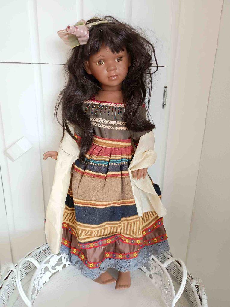 Vintage Pop met porselein Mexicaanse outfit gemerkt, +/-60cm, Verzamelen, Poppen, Ophalen, Gebruikt, Pop
