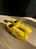 Voetbalschoenen Nike, Sport en Fitness, Ophalen, Gebruikt, Maat XS of kleiner, Schoenen