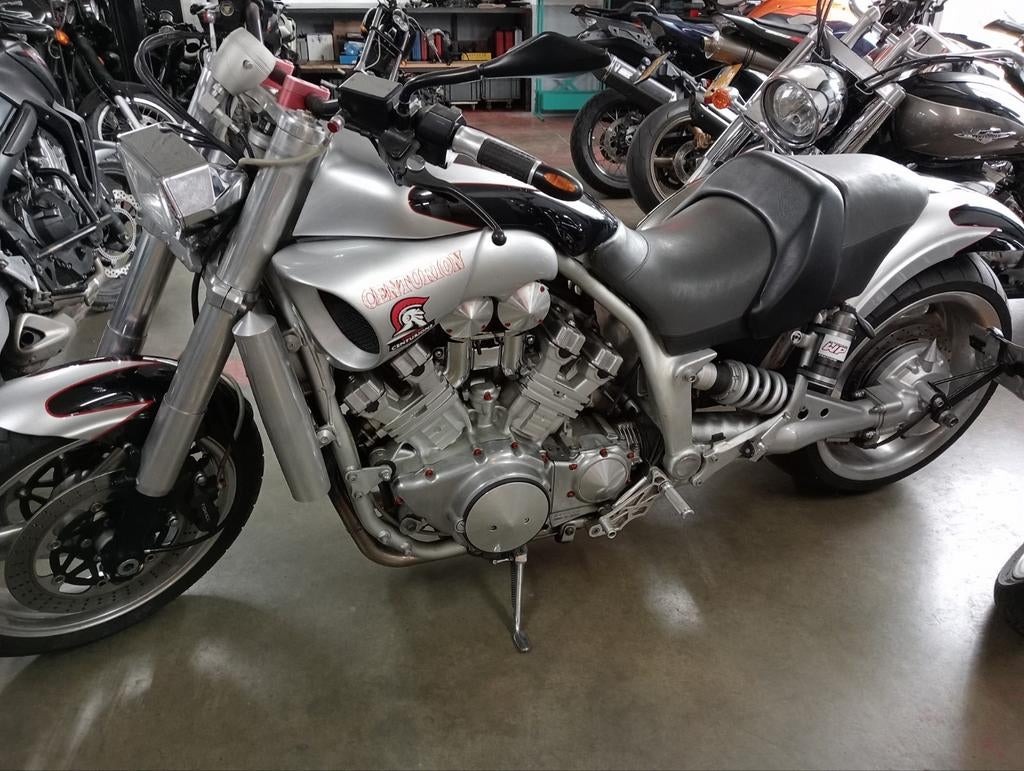 Yamaha V-Max vmax Krachtige v max Cruiser met Unieke Stijl, V-max, V-max, 4 cilinders, Bedrijf