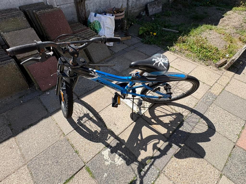 Kawasaki kinderfiets - Blauw, Gebruikt, Ophalen, Gebruikt, Velgrem, 20 inch of meer
