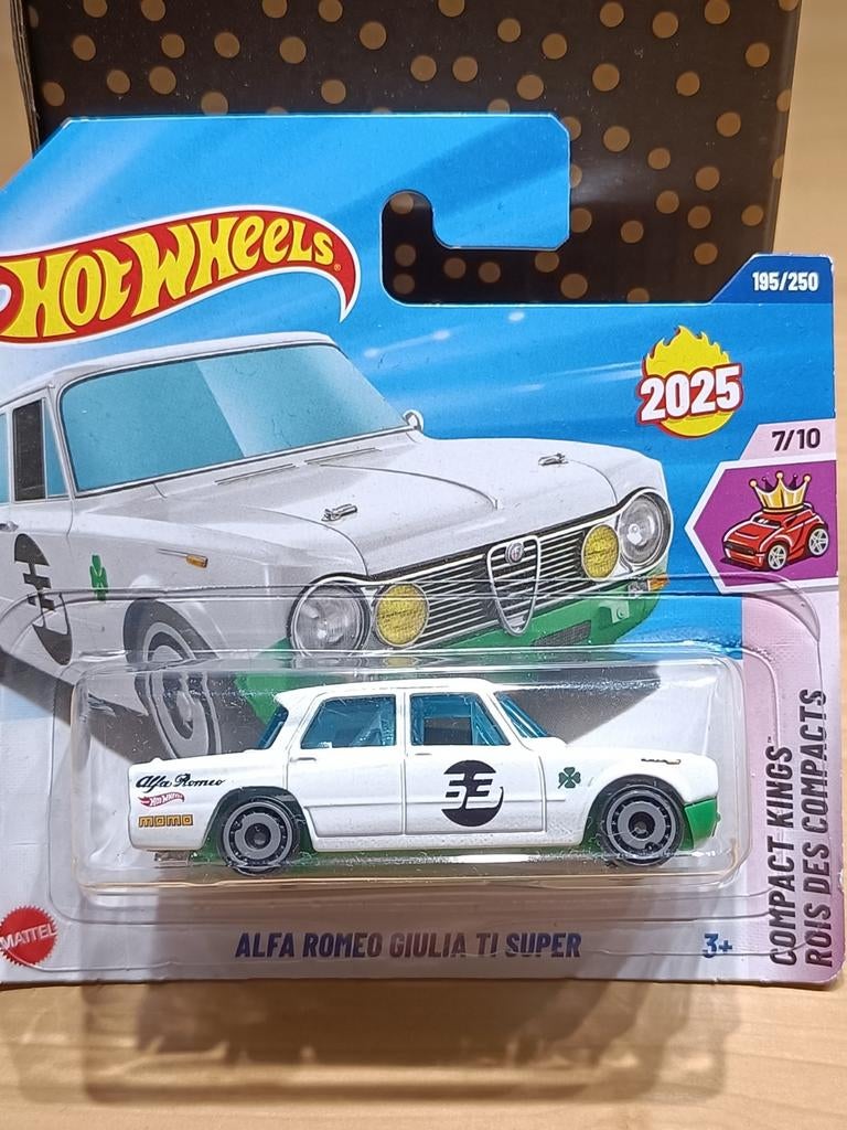 Hot Wheels Alfa Romeo Giulia TI Super, Hobby en Vrije tijd, Modelauto's | Overige schalen, Ophalen of Verzenden