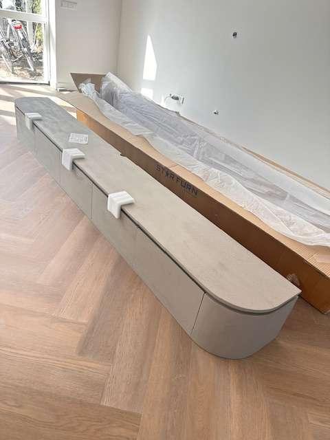 OULET model, TV-Meubel Excellent | Taupe 280cm Zwevend, Niet ingevuld, Niet ingevuld, Nieuw, Ophalen of Verzenden