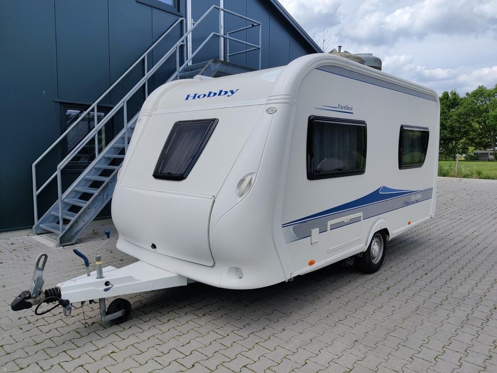 Prachtige Hobby 410 SFE (2011) mover zonnepanelen offgrid, Caravans en Kamperen, Particulier