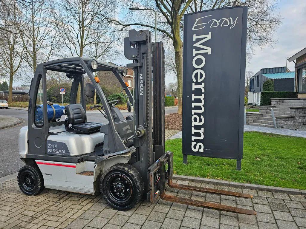 Nissan U1D2A18LQ Heftruck (bj 2013), Zakelijke goederen, Machines en Bouw | Heftrucks en Intern transport, 1000 tot 2000 kg, LPG