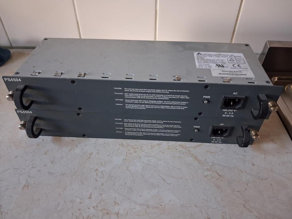 2 delta voedingen 49v 8.2amp, Telecommunicatie, Ophalen of Verzenden
