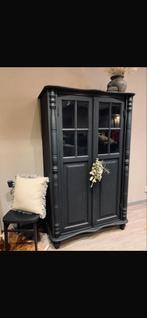 Zwarte landelijke buffetkast met glazen deuren, Huis en Inrichting, Kasten | Buffetkasten, Gebruikt, 100 tot 150 cm, Ophalen of Verzenden