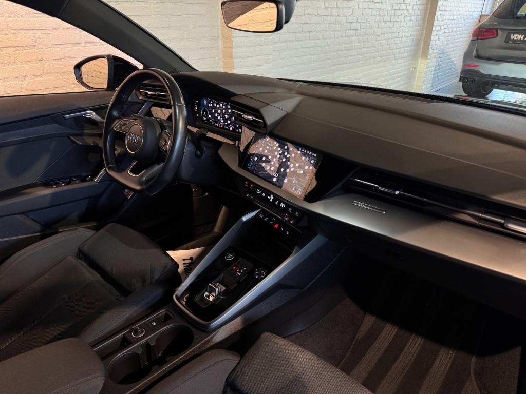 Audi A3 45 TFSIe S-Line Black Edition 245pk Camera Stoelv LE, Auto's, Automaat, Gebruikt, 4 cilinders, Met garantie (alle)