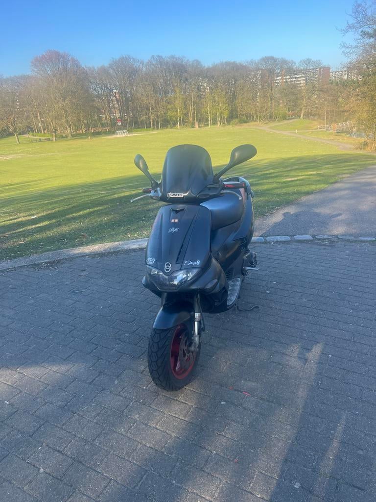 Gilera Runner 70cc, Fietsen en Brommers, Scooters | Piaggio, Gebruikt, Overige modellen, Maximaal 45 km/u, Tweetakt, Ophalen