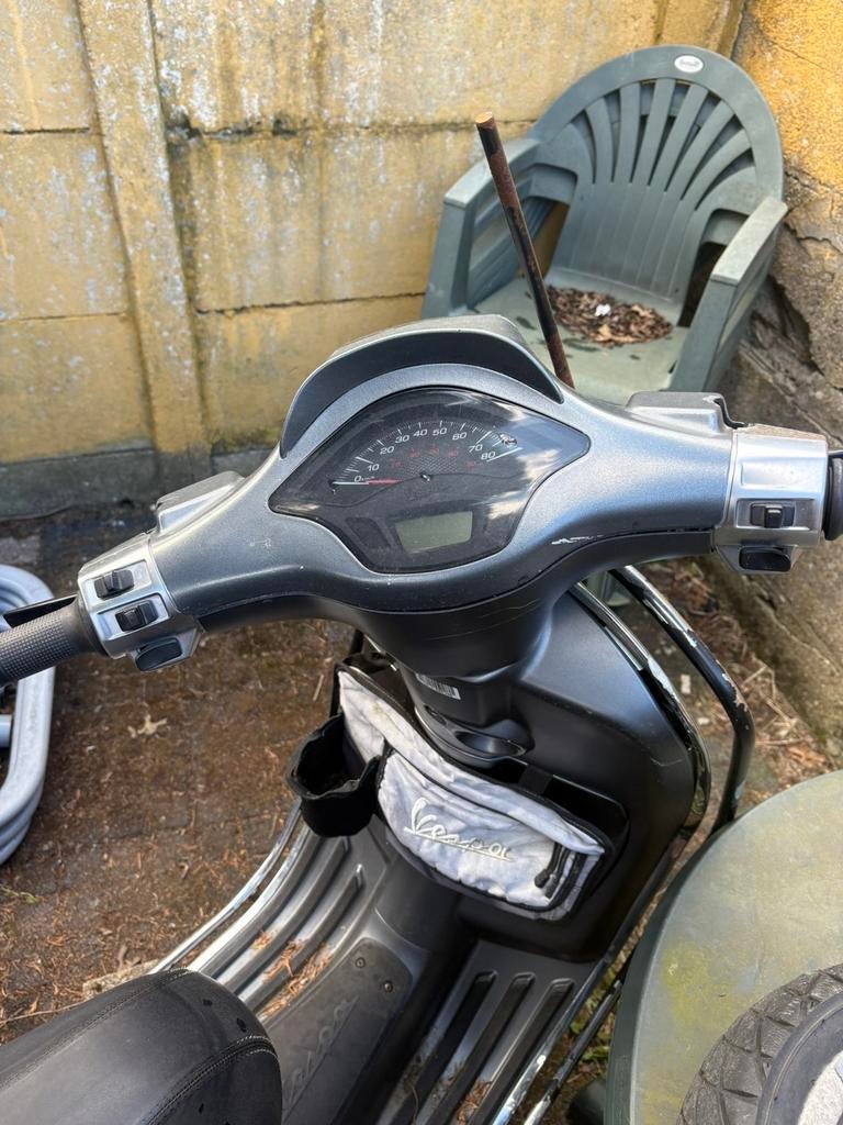 Vespa spint 2017 50cc, Fietsen en Brommers, Scooters | Vespa, Ophalen, Gebruikt, Vespa S, Benzine